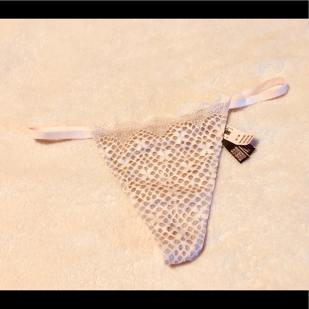 Victoria's Secret Very Sexy eyelet/lace V-String